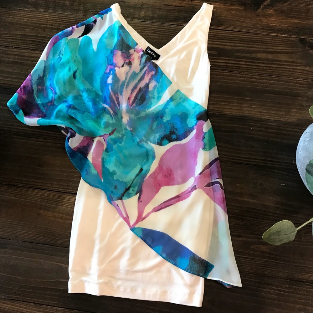 Beautiful summer bebe dress; NWT; Size Xxs